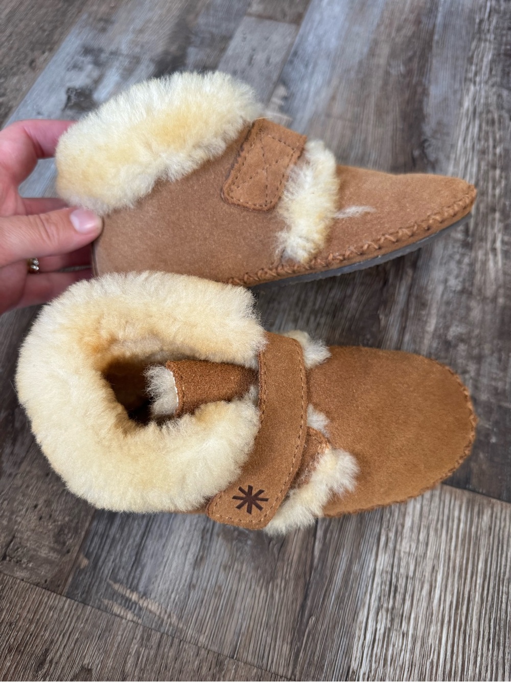 L.L. Bean Wicked Good Slippers toddler size 9/10 VGUC